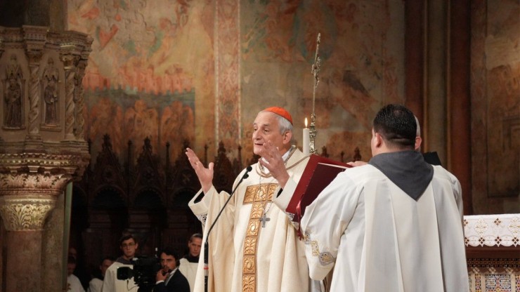 Đức Hồng Y Zuppi chủ sự Thánh lễ tại Assisi (©Sala Stampa Sacro Convento di San Francesco)