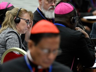 Các Hồng y, Giám mục và giáo dân cùng nhau tìm hiểu về Tông huấn 'Amoris Laetitia' mười năm sau khi văn kiện này được công bố  (Ảnh: Truyền thông Vatican)