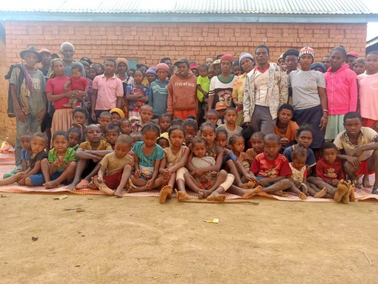 sn261013-madagascar12s